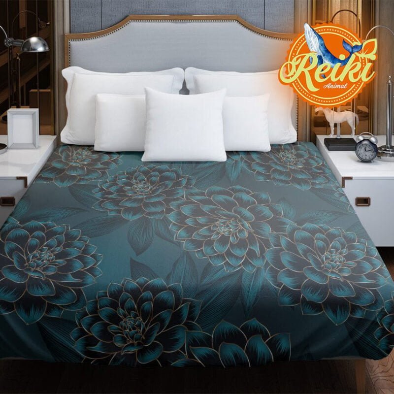 Protective elegance bedspread, easy to clean from fur and hair. Elegance flowersoul pattern, in addition to protection, it is colorful and adds aesthetics to the interior. Made with Animal Reiki philosophy.